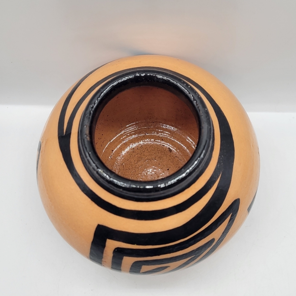 Signed Pottery Art Deco Vase Terracota Black Color Native American Small Ceramic - Picture 2 of 9